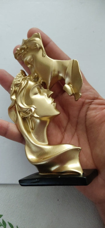 Nordic Eternal Kiss Ornament